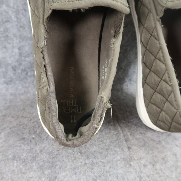 Time and Tru Shoes Womens 11 Sneakers Slip On Casual Quilted Green Fabric Flats - Picture 7 of 10